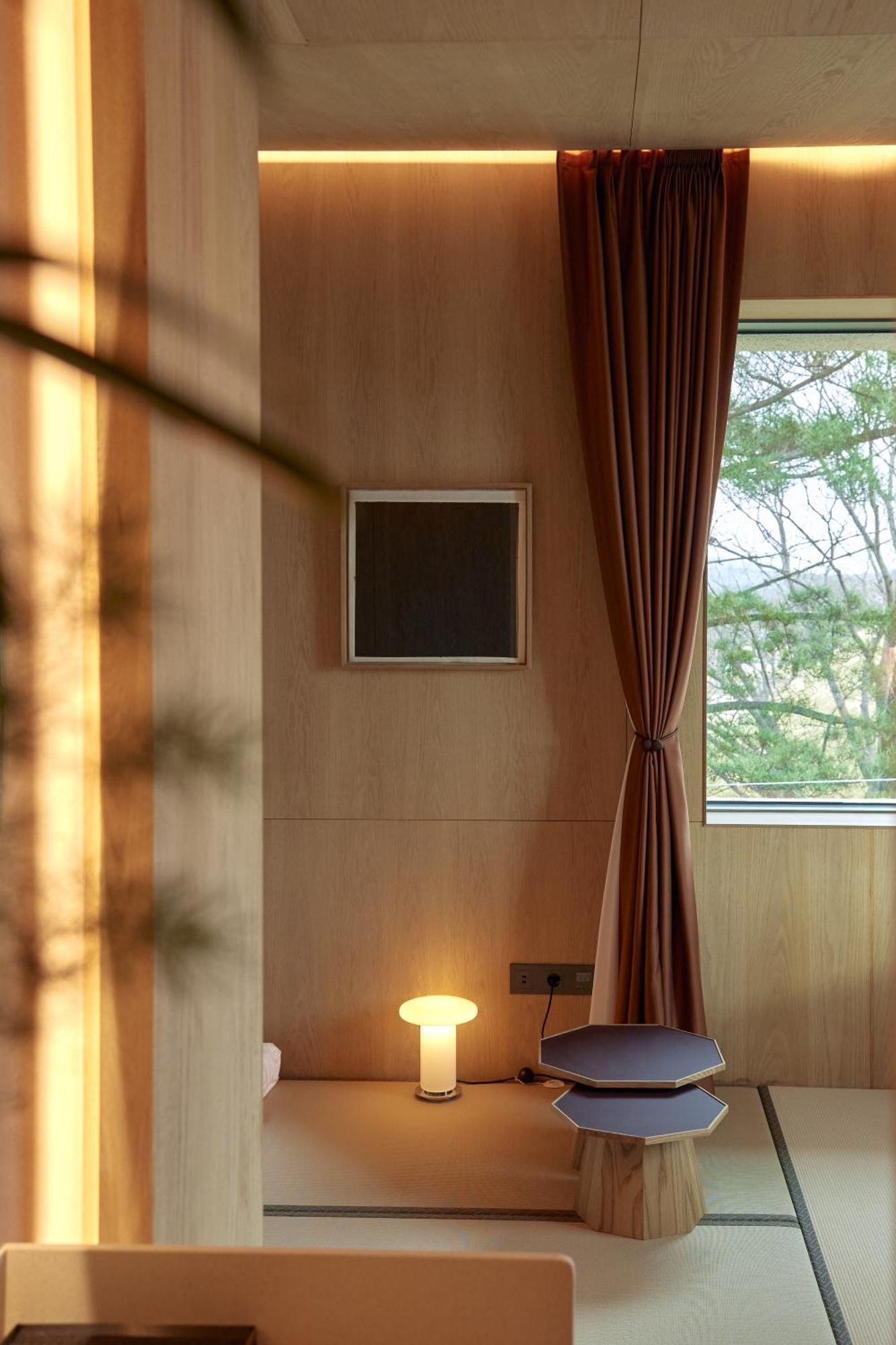 Pbr7 Hotel Unusual Stay Гиеонгджу Екстериор снимка